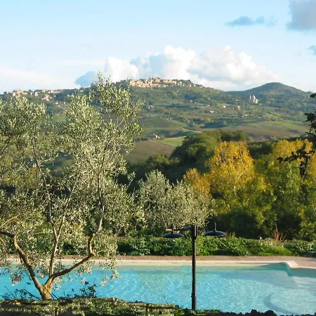 Agriturismo Colle Di Mezzo Farm stay *
