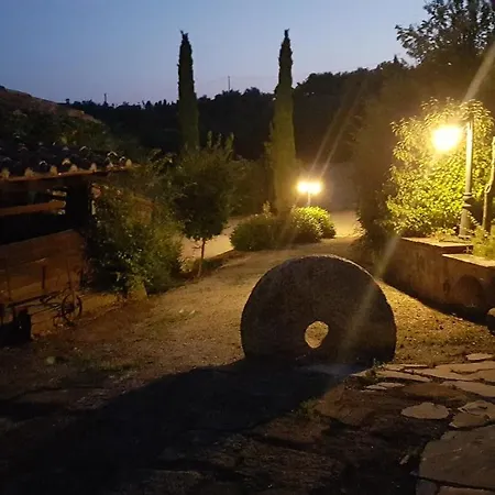 Agriturismo Colle Di Mezzo *