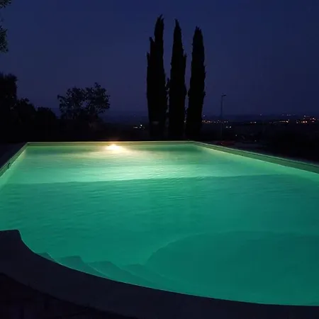 Agriturismo Colle Di Mezzo *
