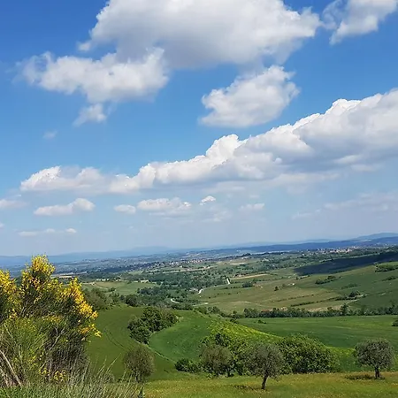 Agriturismo Colle Di Mezzo Farm stay