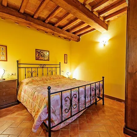 Farm stay Agriturismo Colle Di Mezzo Montefollonico