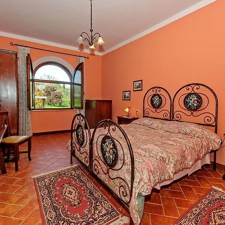 Farm stay Agriturismo Colle Di Mezzo